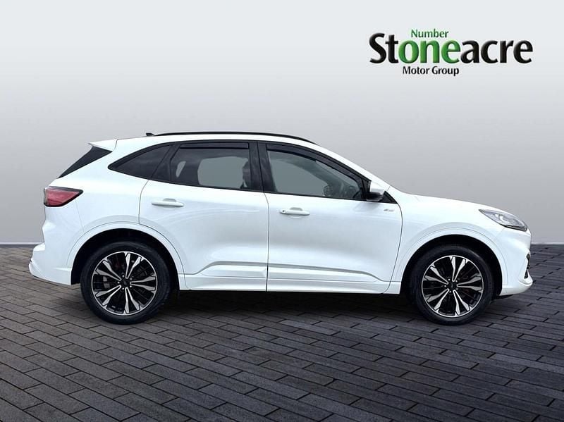 Used Ford Kuga ST-Line X 225 HP (165 kW) 2024 White SUV