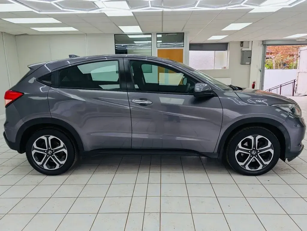 Used Honda HR-V SE 130 HP (95 kW) 2015 Grey SUV