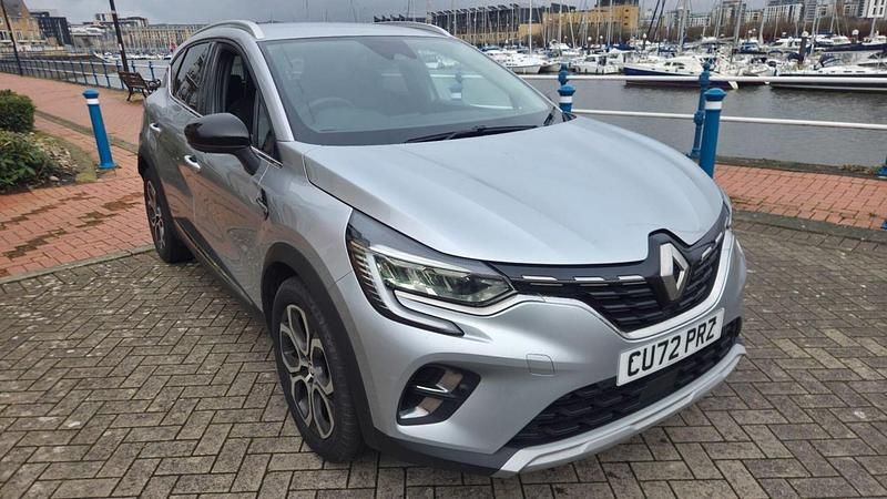 Used Renault Captur Techno 91 HP (66 kW) 2022 Grey SUV