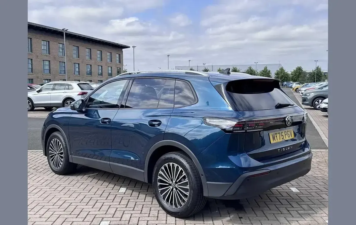 Used VW Tiguan Match 147 HP (108 kW) 2025 Blue SUV
