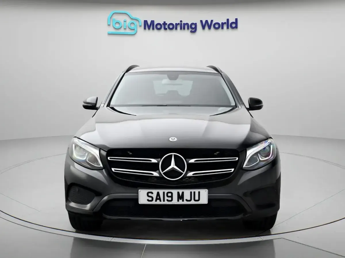Used Mercedes GLC250 Urban 208 HP (152 kW) 2019 SUV
