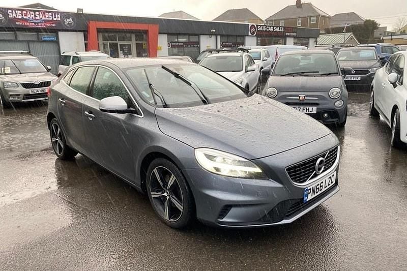 Used Volvo V40 R-Design 122 HP (89 kW) 2016 Grey Hatchback