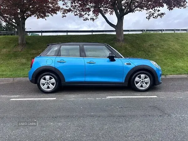Used Mini Cooper Classic 2019 Blue Hatchback