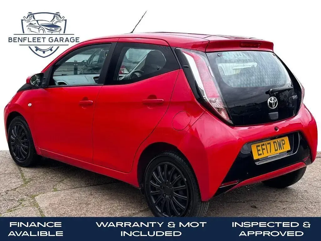 Used Toyota Aygo X-play 69 HP (50 kW) 2017 Red Hatchback