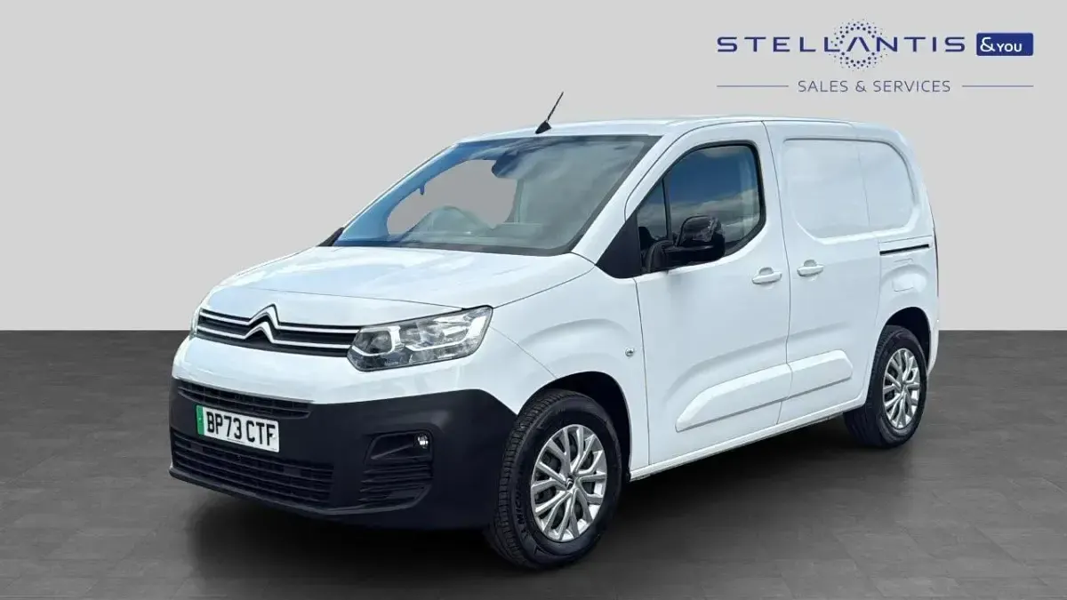 Used Citroën Berlingo 98 kW (134 HP) 2023 White MPV