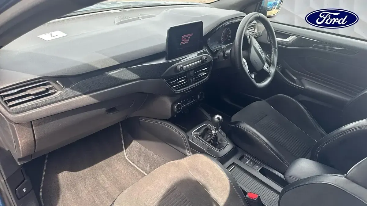 Used Ford Focus ST 280 HP (205 kW) 2020 Blue Hatchback
