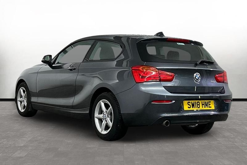 Used BMW 118 134 HP (98 kW) 2018 Grey Hatchback