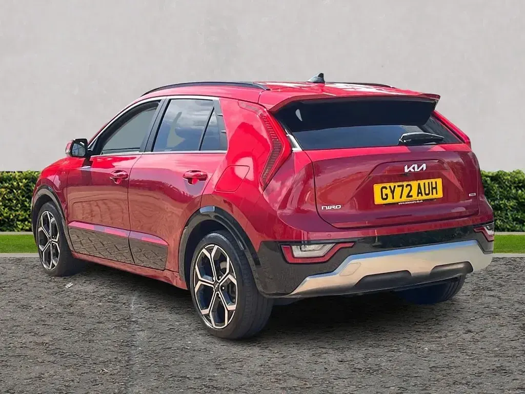 Used Kia Niro 2023 Red SUV