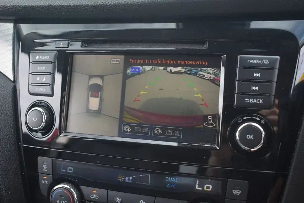 Used Nissan Qashqai Tekna 160 HP (117 kW) 2020 Red SUV