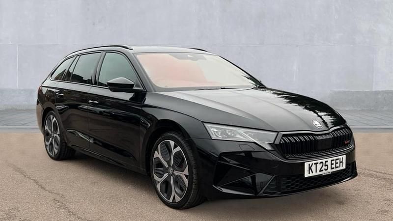 Used Skoda Octavia vRS 265 HP (194 kW) 2025 Black Estate