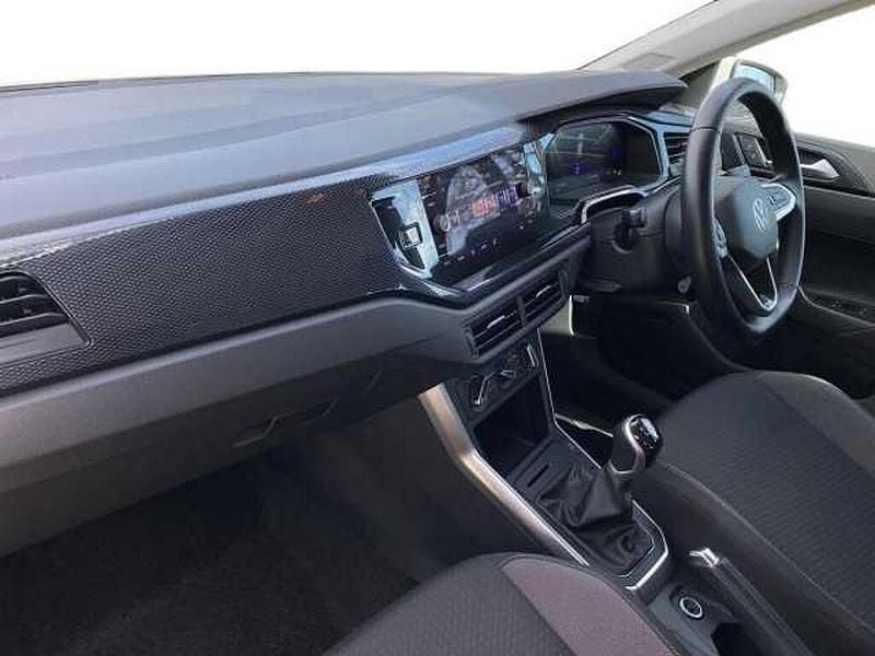 Usado VW Polo Life 80 HP (58 kW) 2024 Branco Citadino