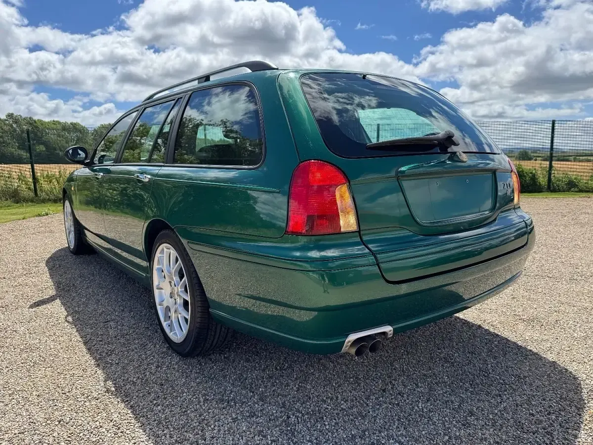 Used MG ZT 2006 Green Estate