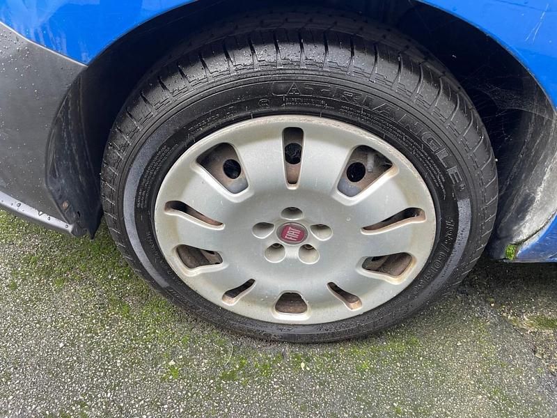 Used Fiat Doblò 90 HP (66 kW) 2016 Blue MPV