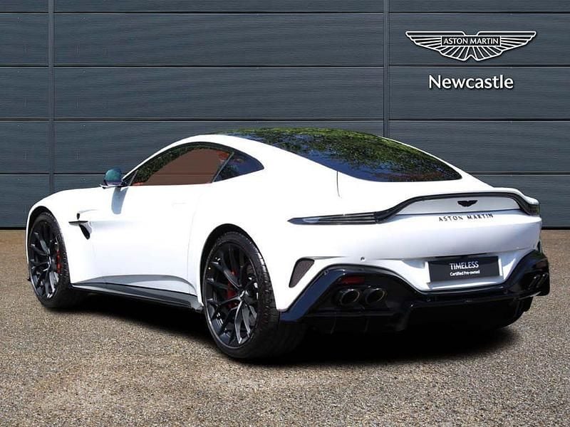 Used Aston Martin Vantage 665 HP (489 kW) 2024 White Coupe