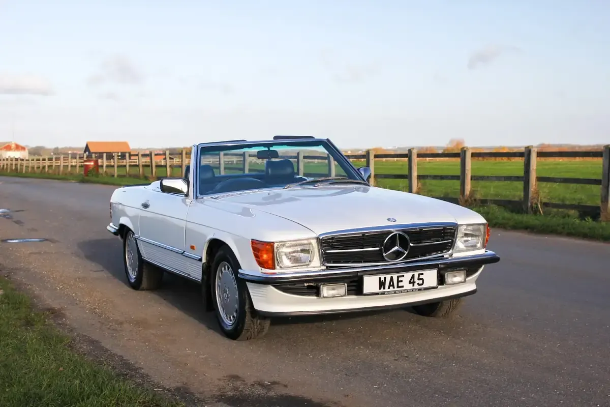 Used Mercedes SL500 1988 White Cabriolet