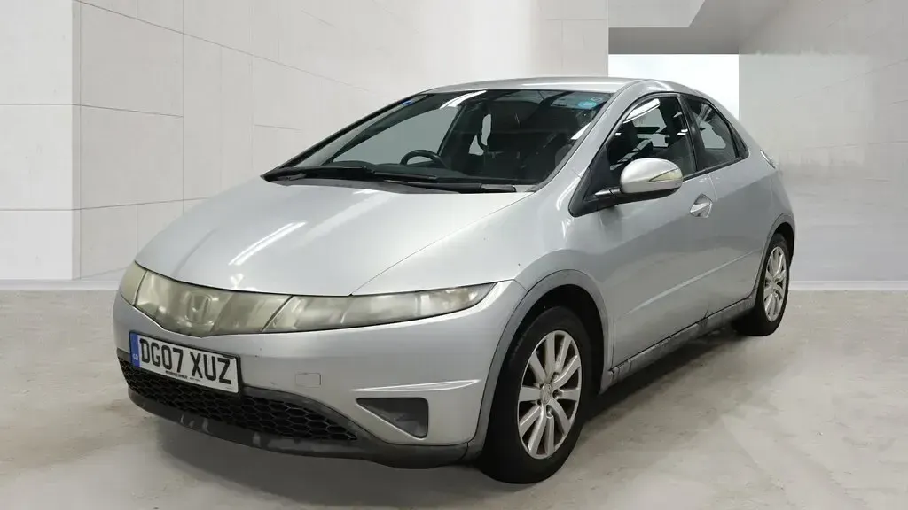 Used Honda Civic SE 2007 Silver Hatchback