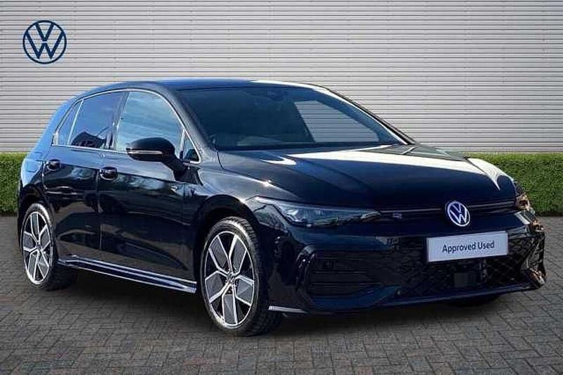 New VW Golf VIII Black Edition 150 HP (110 kW) 2025 Black Hatchback