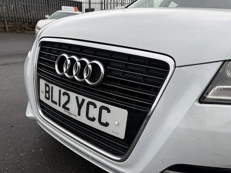 Used Audi A3 Design 104 HP (76 kW) 2012 White Hatchback