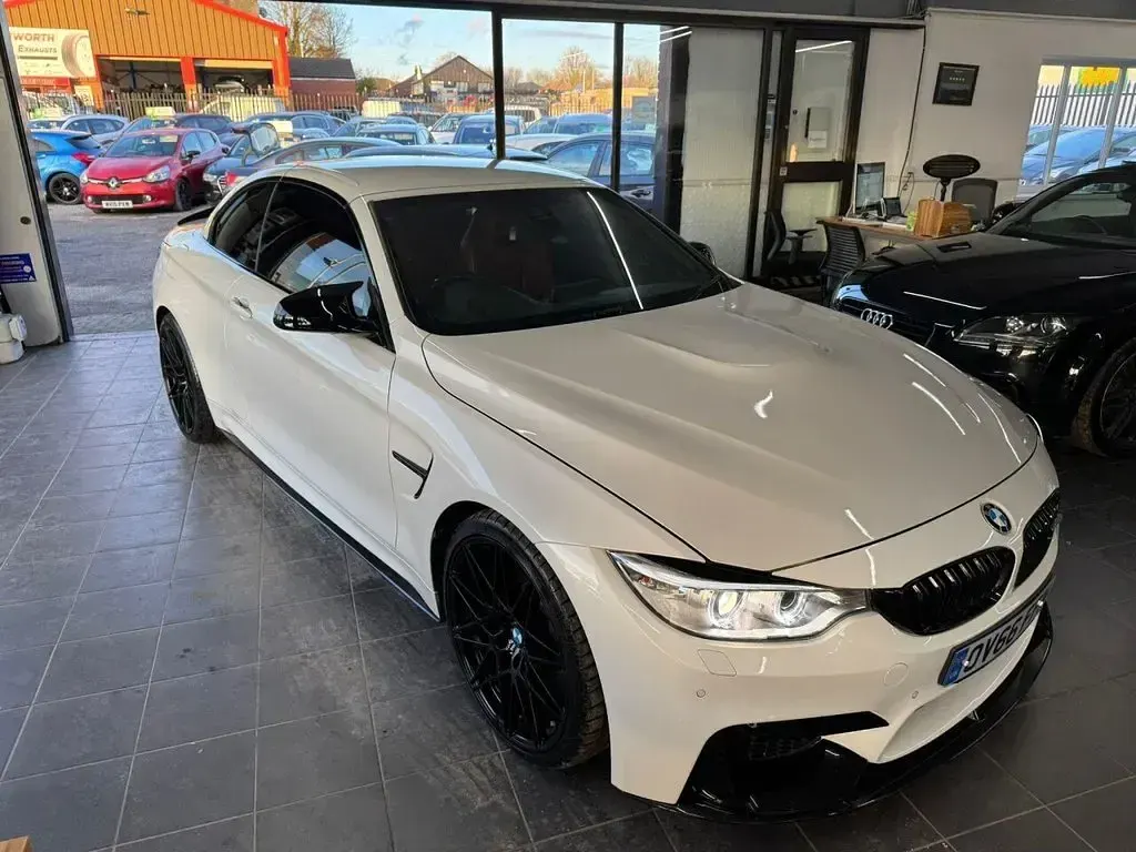 Used BMW M4 Cabriolet Comfort Edition 426 HP (313 kW) 2016 White Cabriolet