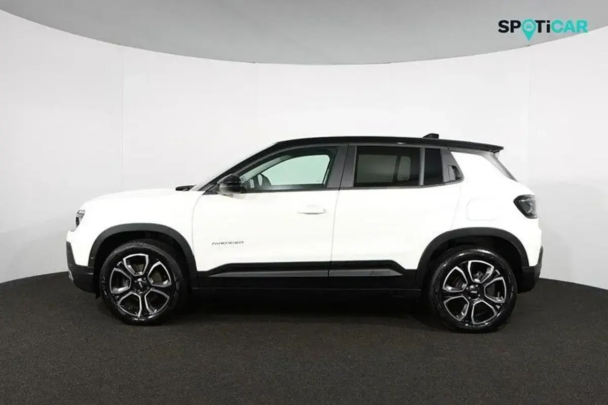 Usado Jeep Avenger Summit 100 CV (73 kW) 2025 SUV