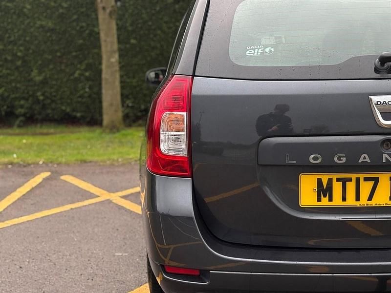 Used Dacia Logan MCV Lauréate 90 HP (66 kW) 2017 Grey Estate