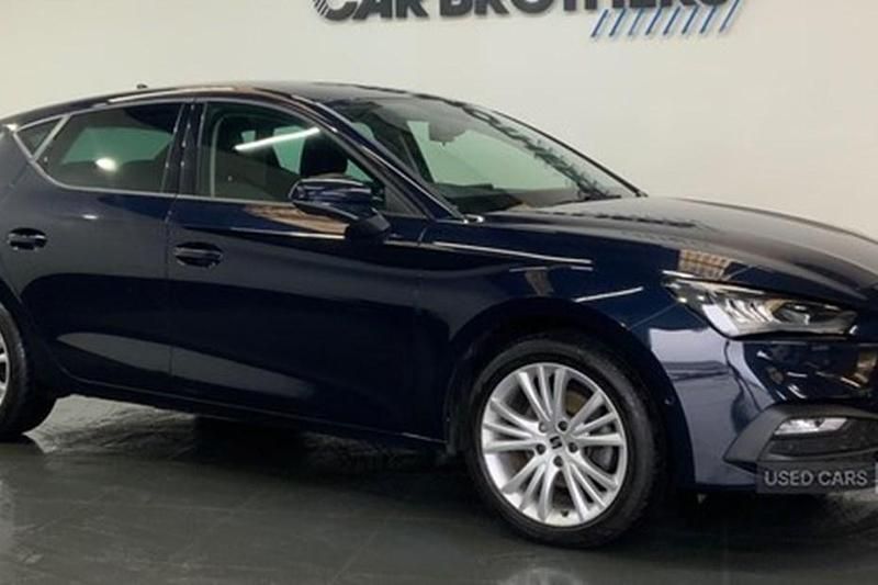 Blue Used 2022 Seat Leon SE Dynamic Hatchback | £12,495 (Fair price) - Image 1/1