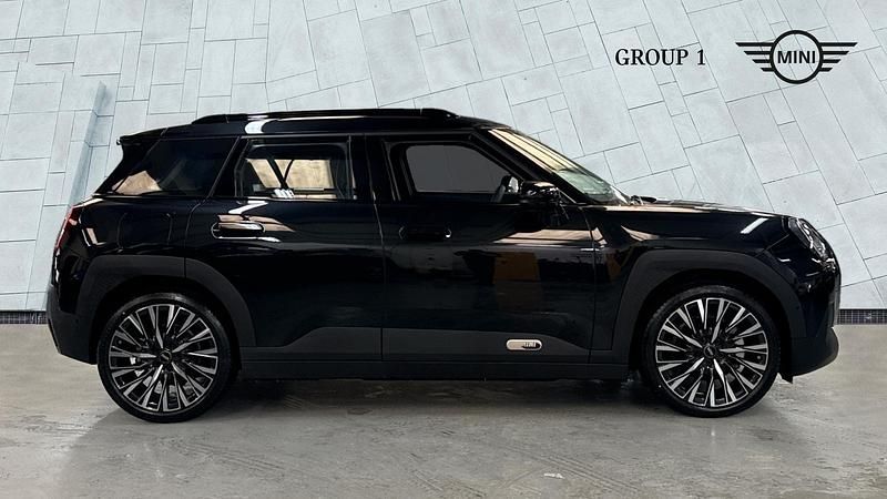 New Mini Aceman 133 kW (181 HP) 2025 Black SUV