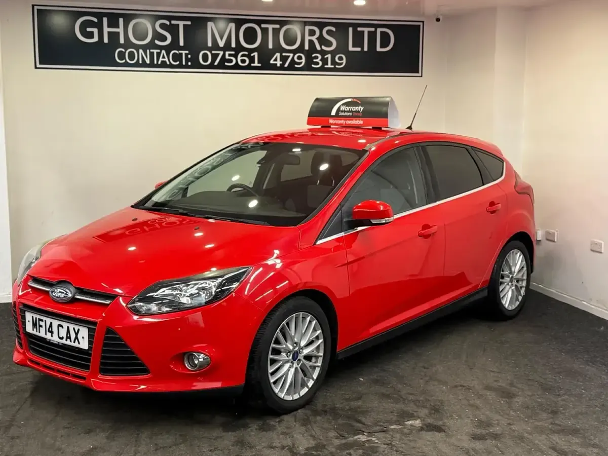 Used Ford Focus Zetec 98 HP (72 kW) 2014 Red Hatchback