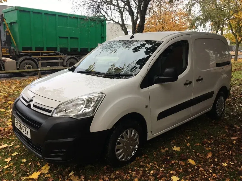 Used Citroën e-Berlingo 100 HP (73 kW) 2016 White