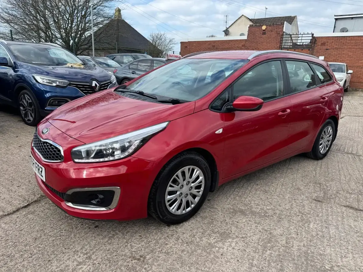 Used Kia Ceed Sportswagon 136 HP (100 kW) 2024 Red Estate