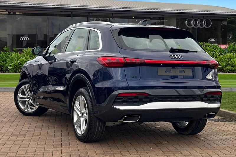 New Audi Q5 Sport 268 HP (197 kW) 2026 Blue SUV