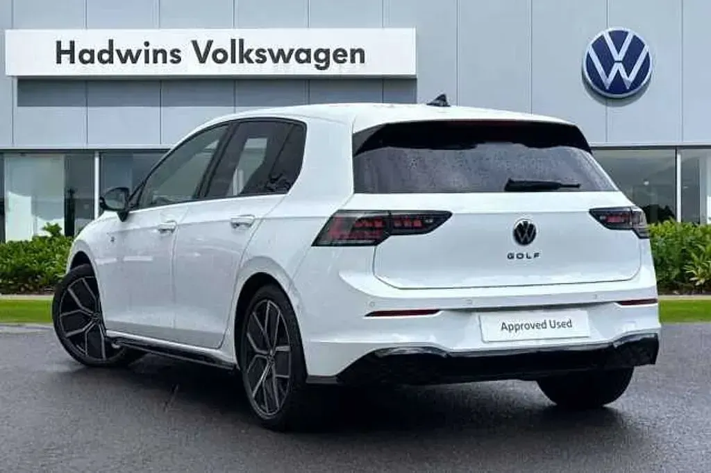 Used VW Golf VIII Black Edition 150 HP (110 kW) 2025 White Hatchback