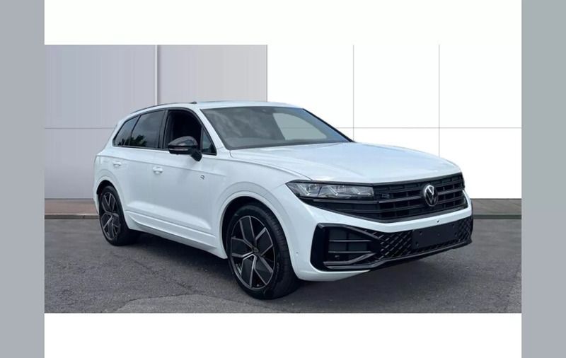 Other New 2024 VW Touareg Black Edition SUV | £68,937 (A bit pricey) - Image 1/4