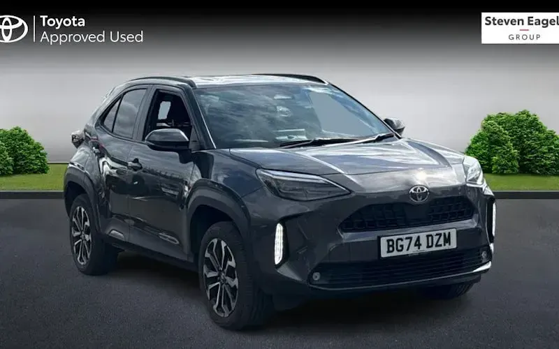 Used Toyota Yaris Hybrid Design 116 HP (85 kW) 2026 Estate