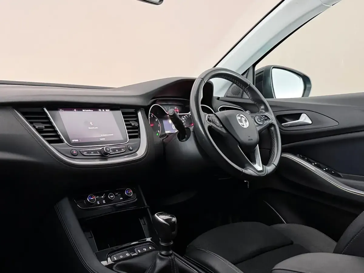Used Vauxhall Grandland X Sport 131 HP (96 kW) 2019 Blue SUV