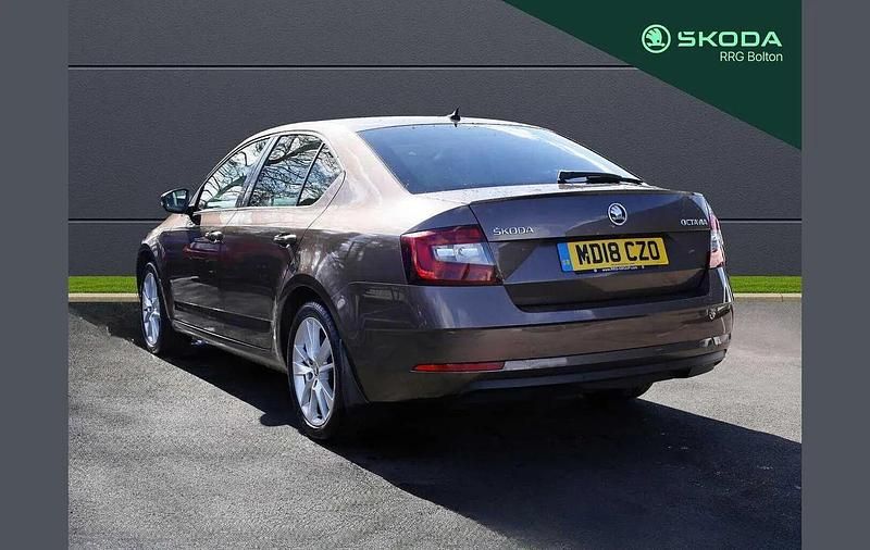 Used Skoda Octavia SE L 150 HP (110 kW) 2018 Maple brown metallic Hatchback