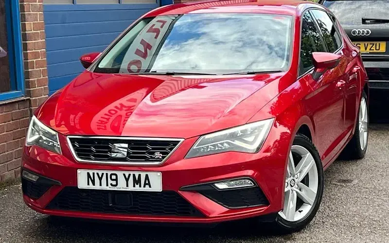 Begagnad Seat Leon FR 131 HK (96 kW) 2020 Halvkombi