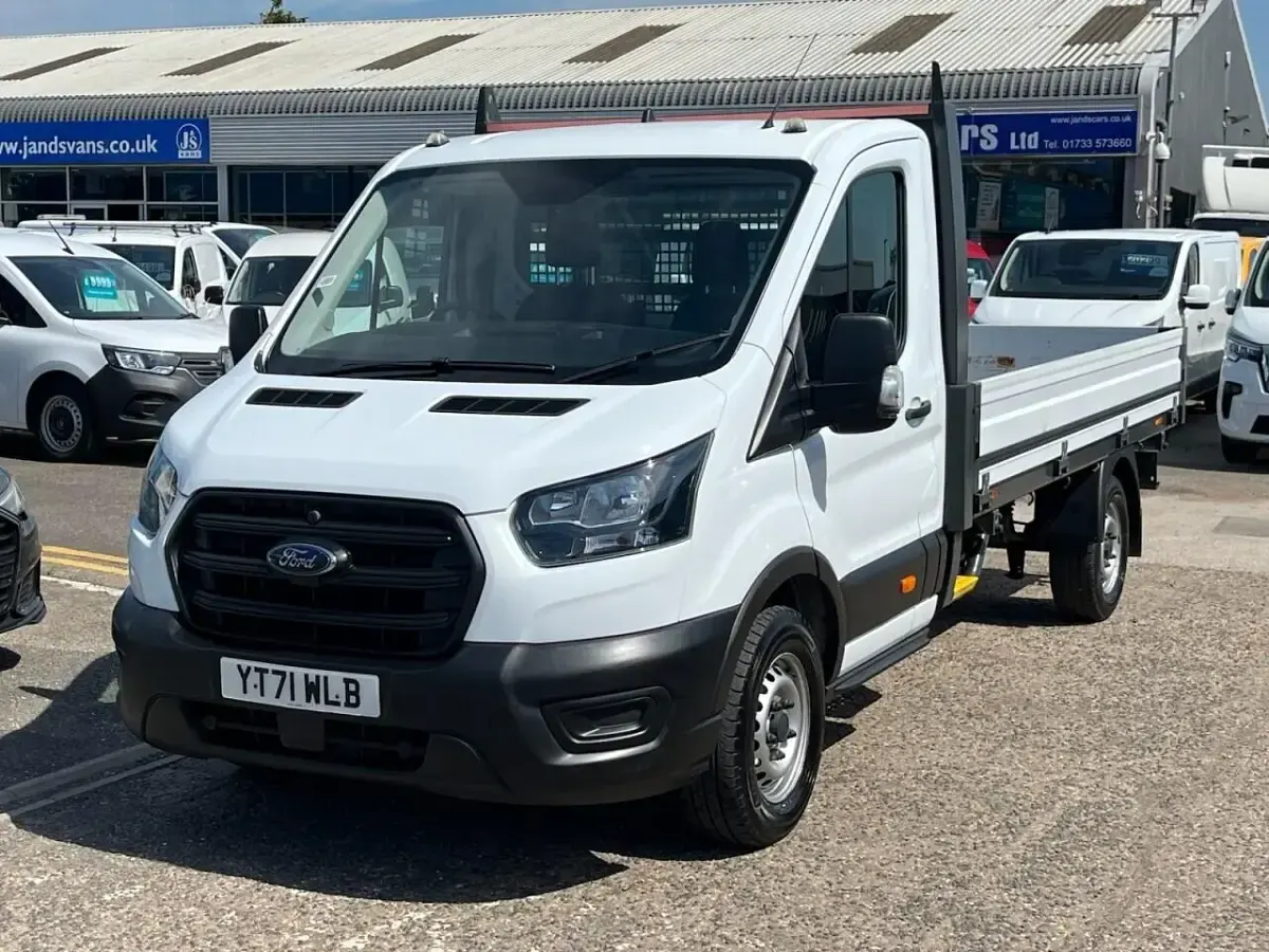 Used Ford Transit 130 HP (95 kW) 2021 White Cabriolet