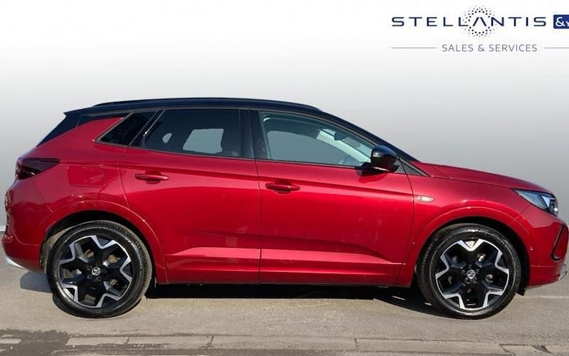 Used Vauxhall Grandland X Ultimate 131 HP (96 kW) 2024 Red SUV