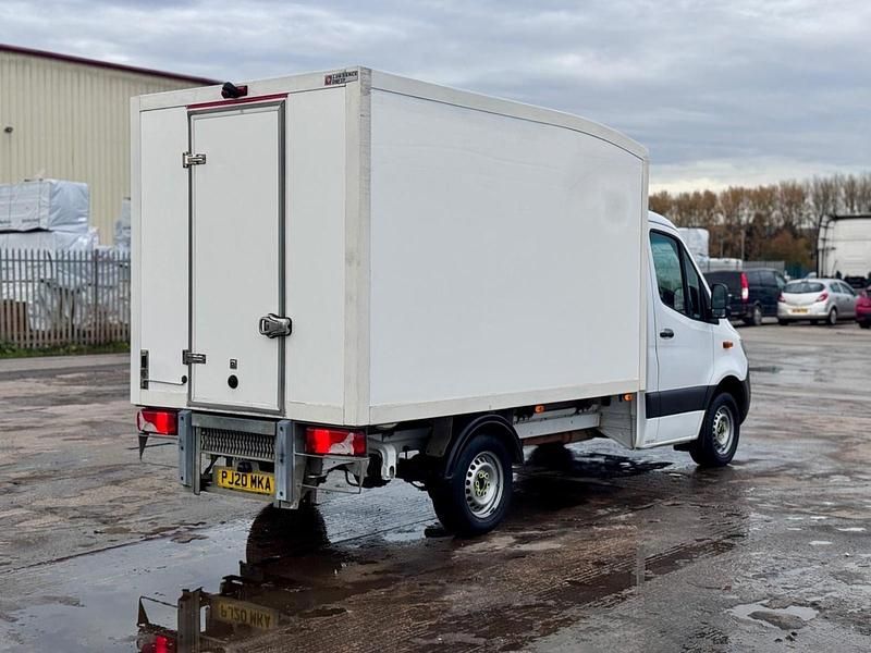 Używany Mercedes Sprinter 141 KM (103 kW) 2020 Biały Van