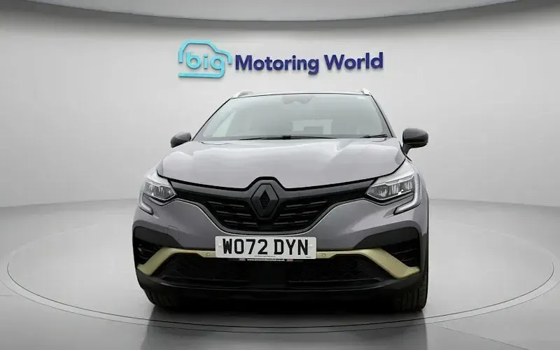Usado Renault Captur Engineered 143 CV (105 kW) 2023 Gris SUV
