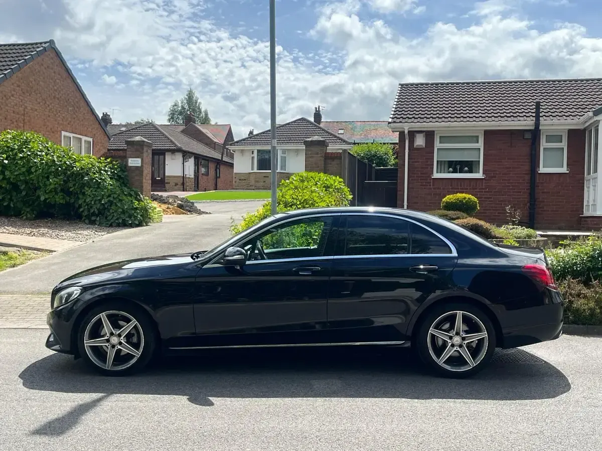 Used Mercedes C220 2017 Black Sedan