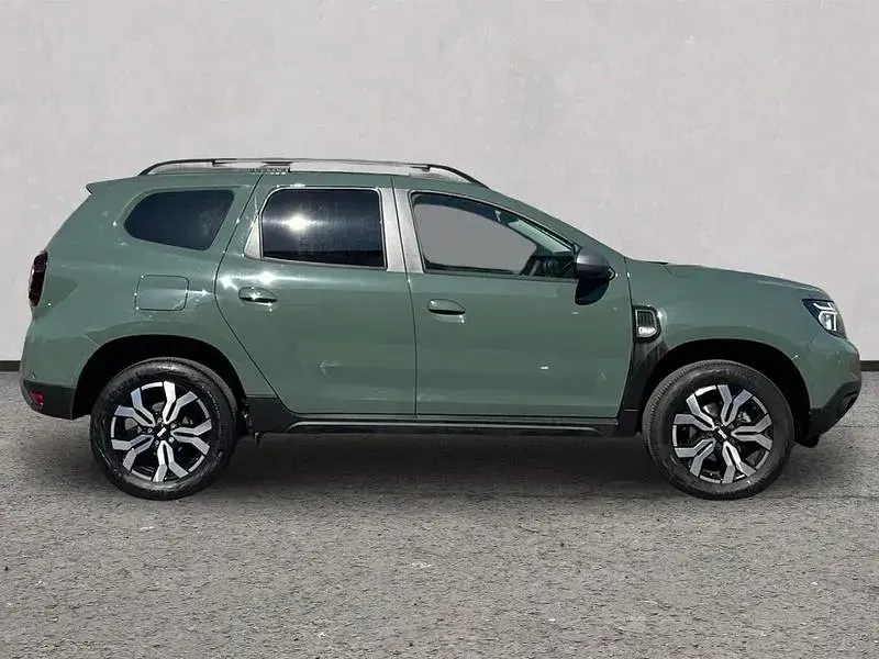 Used Dacia Duster Journey 130 HP (95 kW) 2023 Green SUV