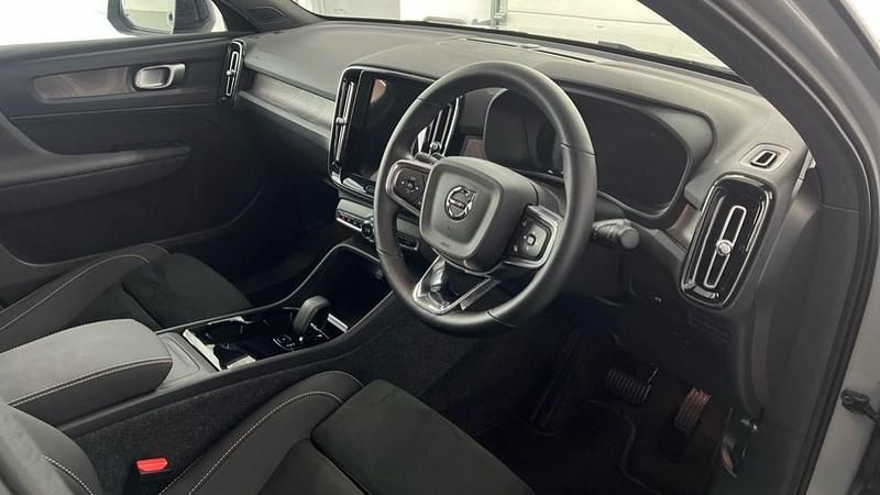 Used Volvo EC40 Plus 300 kW (408 HP) 2025 Grey SUV