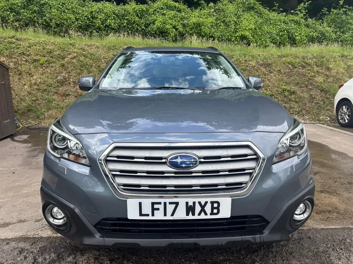 Used Subaru Outback Premium 175 HP (128 kW) 2017 Grey Estate