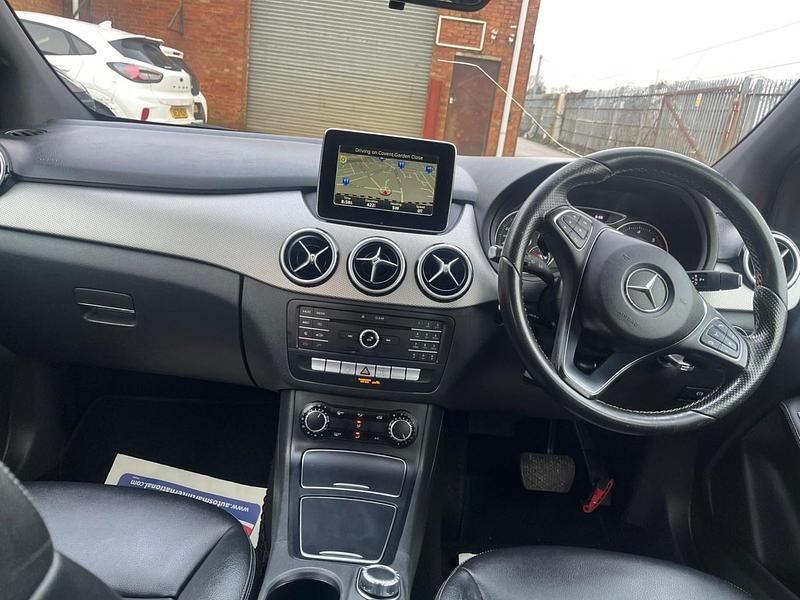 Used Mercedes B180 109 HP (80 kW) 2015 Grey MPV