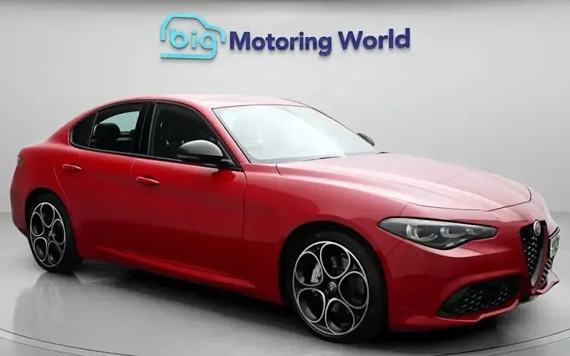 Used Alfa Romeo Giulia Sprint 280 HP (205 kW) 2024 Sedan