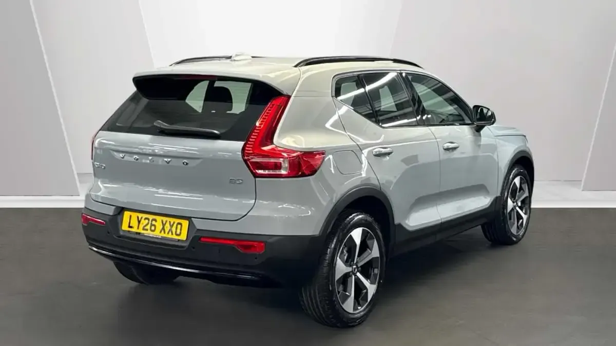 New Volvo XC40 Plus 161 HP (118 kW) 2026 SUV