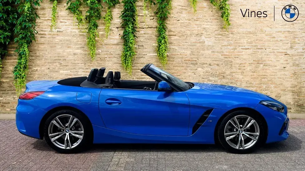Used BMW Z4 M Sport 194 HP (142 kW) 2022 Blue Cabriolet