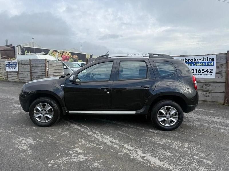 Used Dacia Duster Lauréate 110 HP (80 kW) 2016 Black SUV
